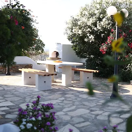 Relaxing Mikri Vigla, Naxos Mikri Vigla